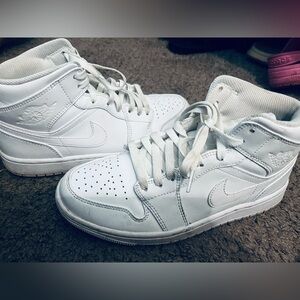 White Jordan 1’s